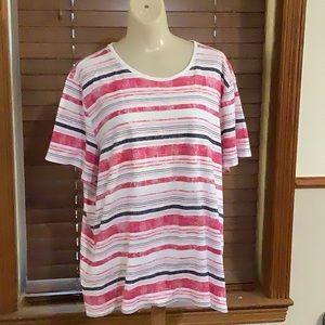 Ladies pull over t shirt. It is a 2X and is 100% cotton.